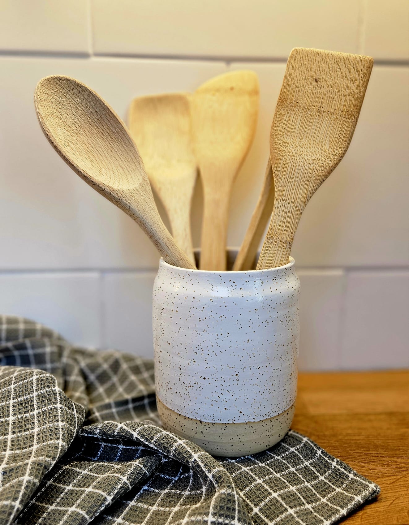 Utensil holder